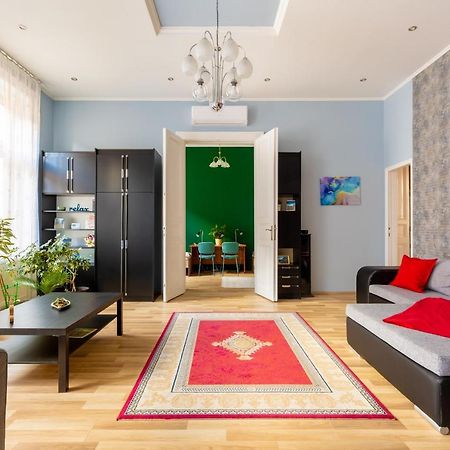 F24 Ferenc Apartment Budapest Eksteriør bilde