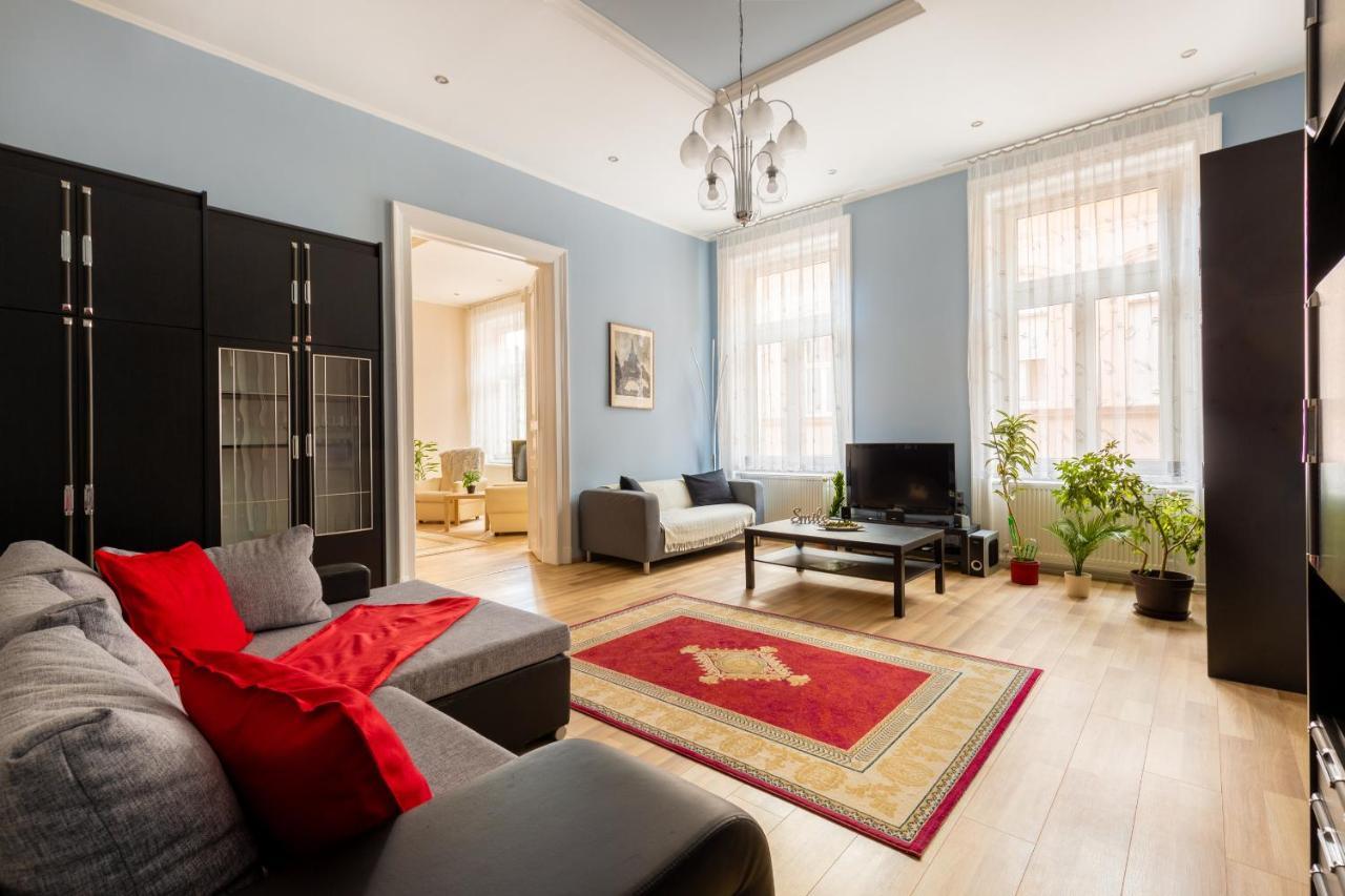 F24 Ferenc Apartment Budapest Eksteriør bilde