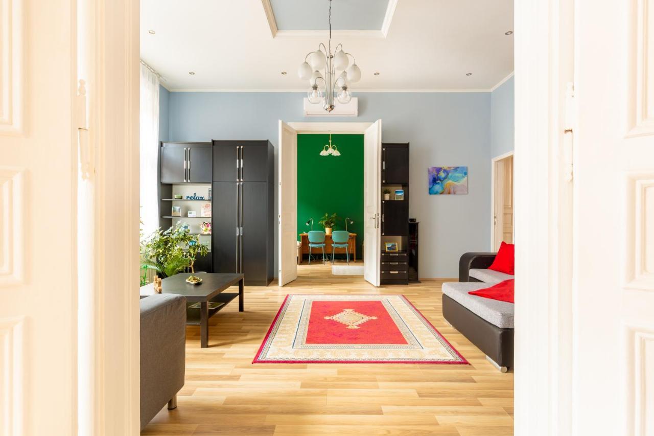 F24 Ferenc Apartment Budapest Eksteriør bilde