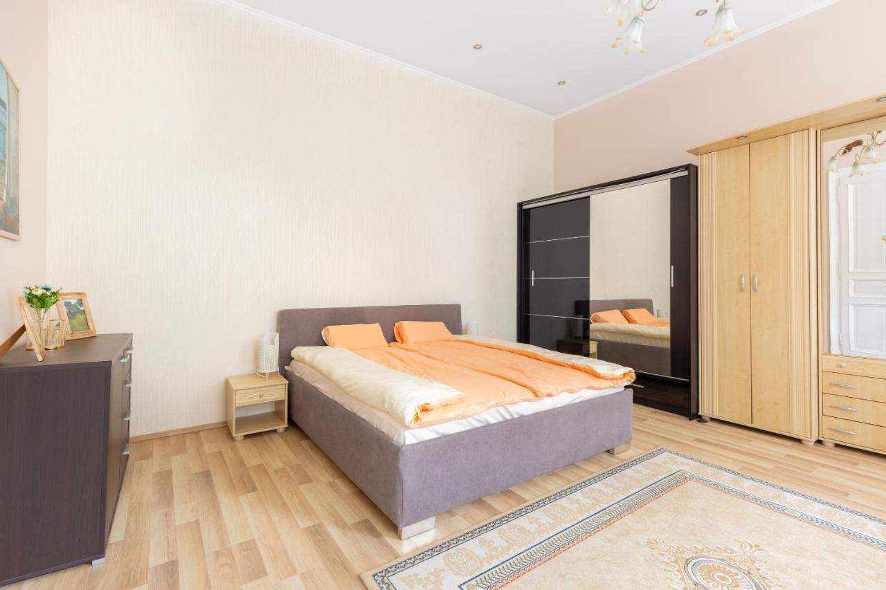 F24 Ferenc Apartment Budapest Eksteriør bilde