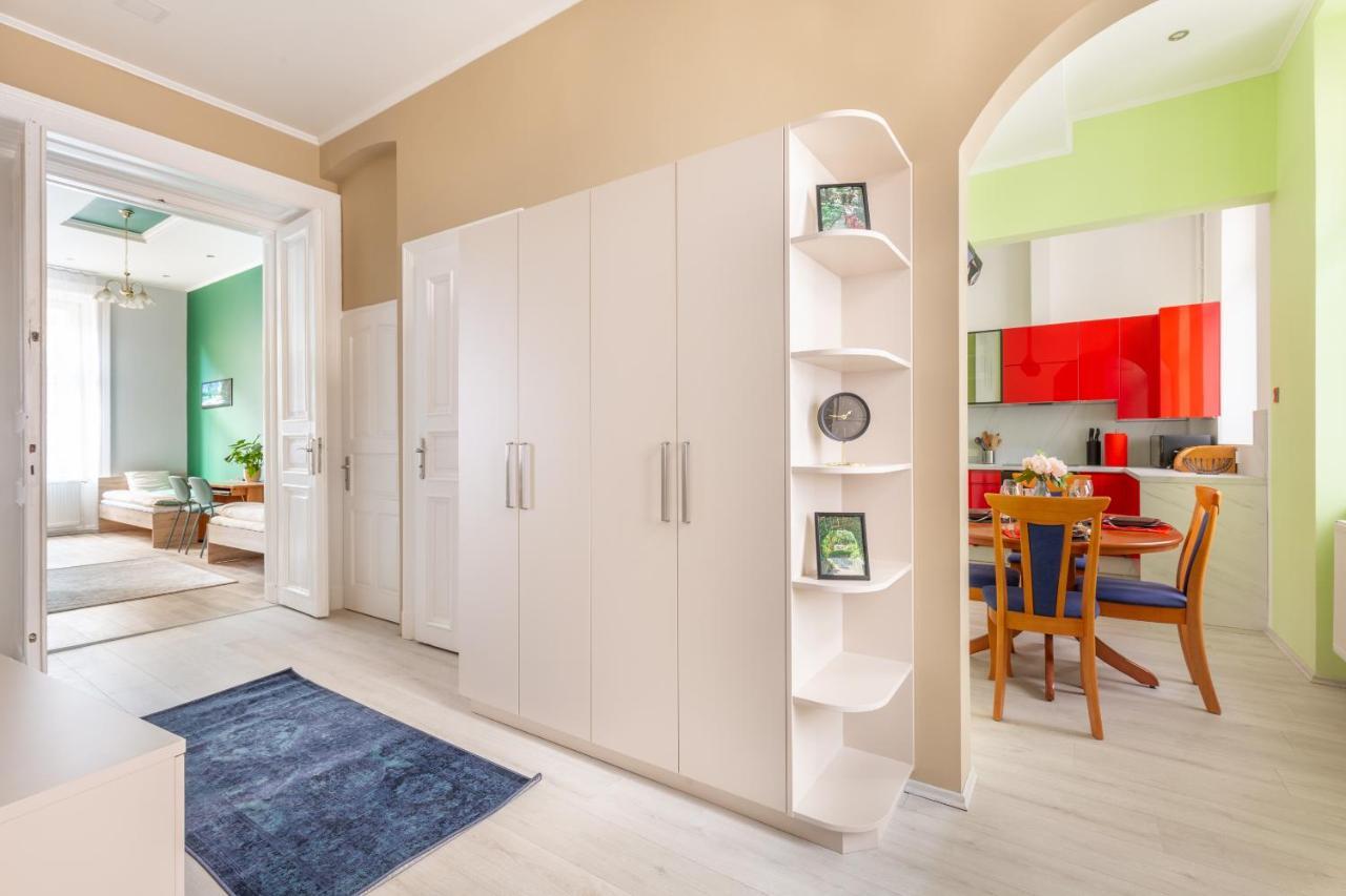 F24 Ferenc Apartment Budapest Eksteriør bilde